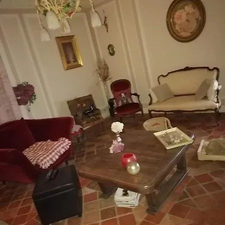 Couette-café La Maison Du Bonheur 3*